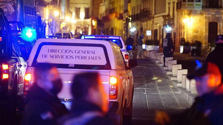 Encuentran 10 muertos en una furgoneta abandonada frente al Palacio de Gobierno en México