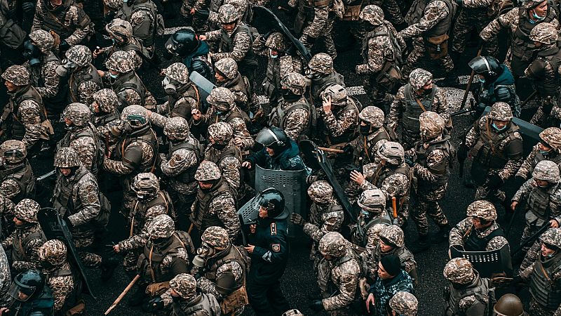 Los militares sofocan las protestas en Kazajistán, segundo productor mundial de criptomonedas