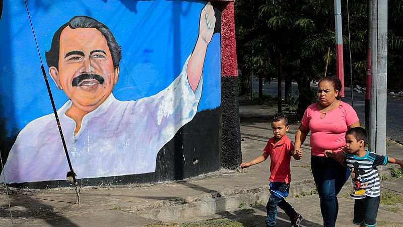 Ortega toma posesión como presidente de Nicaragua aislado de Occidente