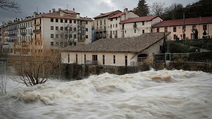 Telediario 2 - Las crecidas e inundaciones vuelven a Navarra tras las lluvias históricas de diciembre