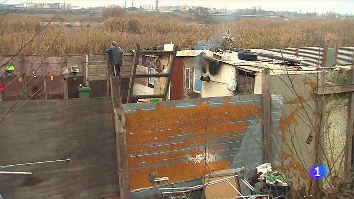 L'Informatiu - A Catalunya hi ha comptabilitzades més de 300 barraques