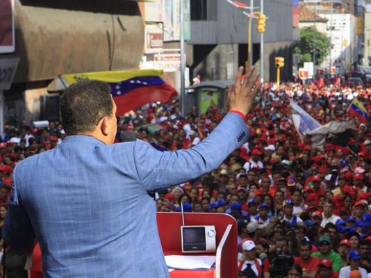  - Chávez insiste en prepararse frente a la amenaza de EE.UU. a través de Colombia