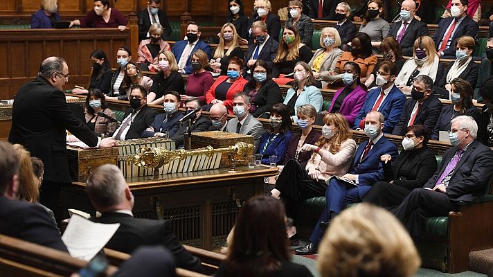 Diputado británico llora en el Parlamento