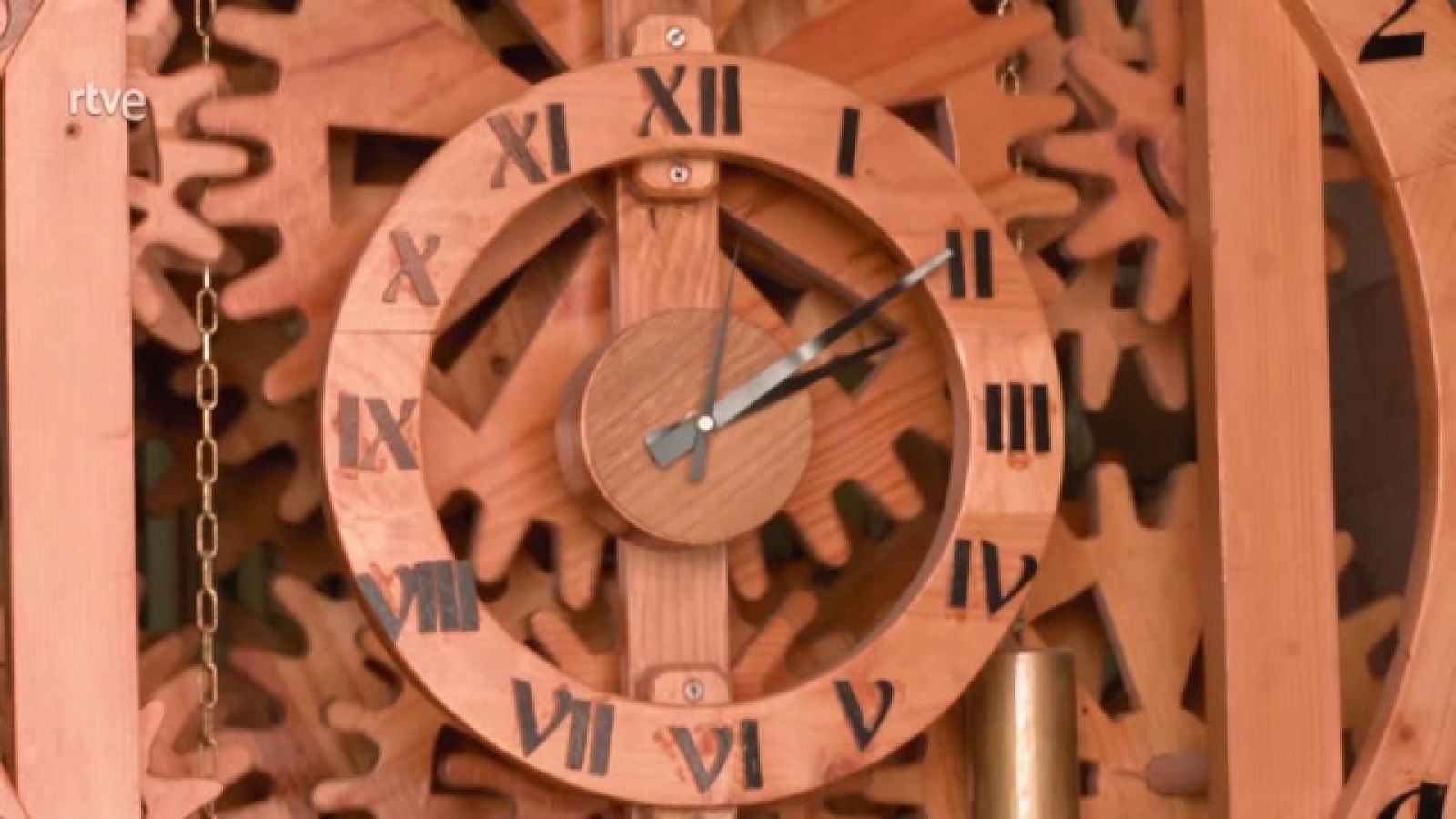 Aquí la Tierra - Artesanía con madera y esparto