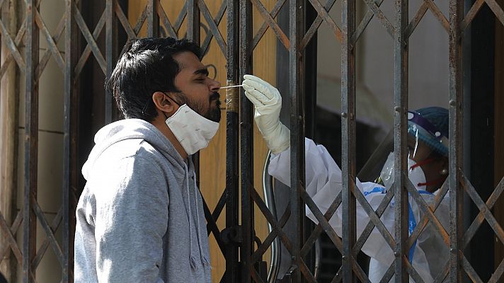 Telediario 2 - La India registra casi 200.000 nuevos casos de coronavirus en las últimas 24 horas