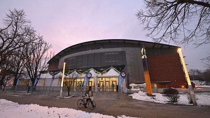 Telediario 2 - Las grietas de la burbuja del Europeo de balonmano