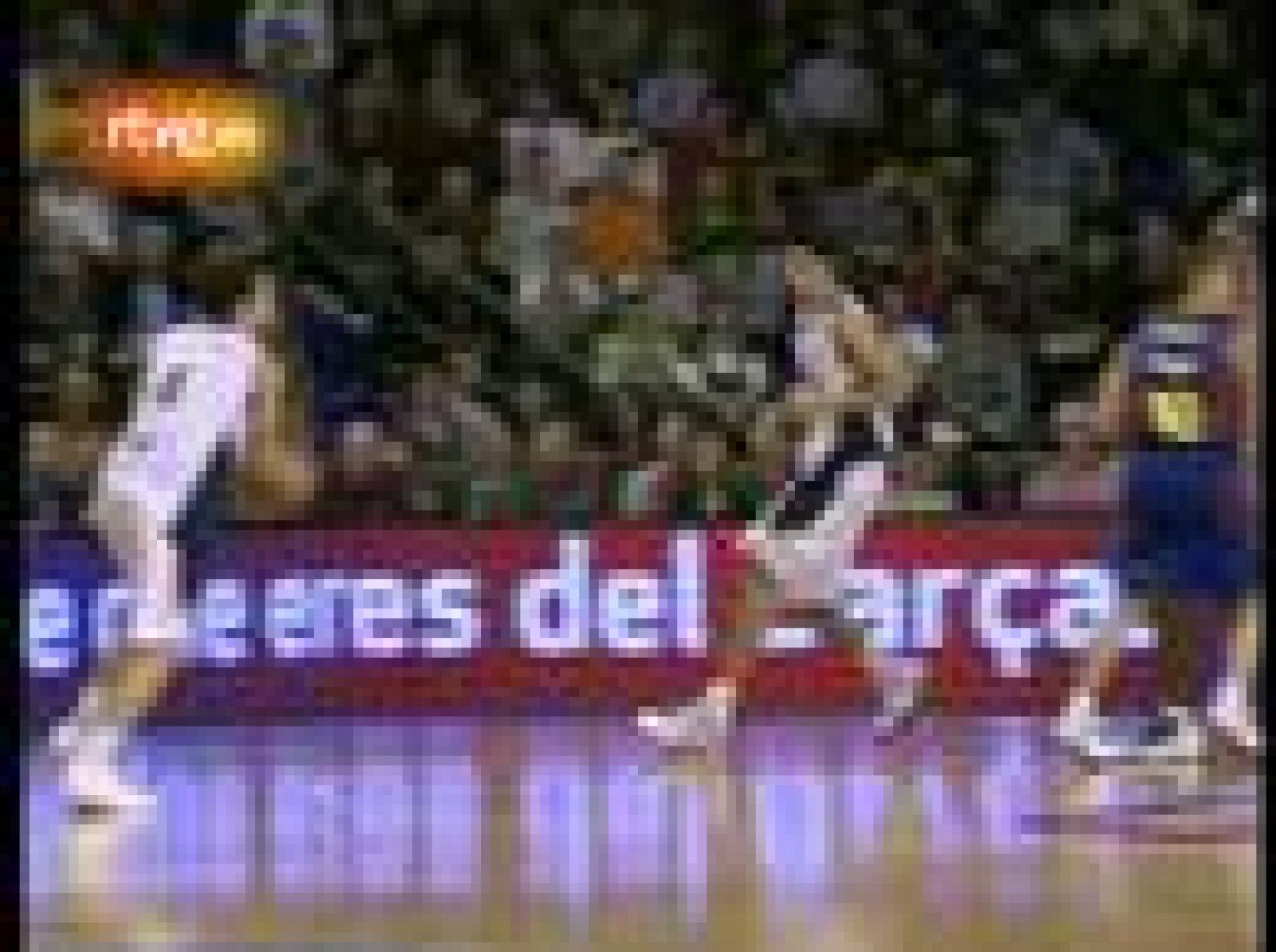 El Barça aplasta al Baskonia (100-72) - Baloncesto en RTVE | Ver