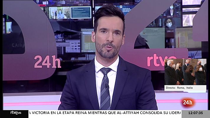 Informativo 24h - Djokovic no está detenido y sus abogados piden que se bloquee su deportación