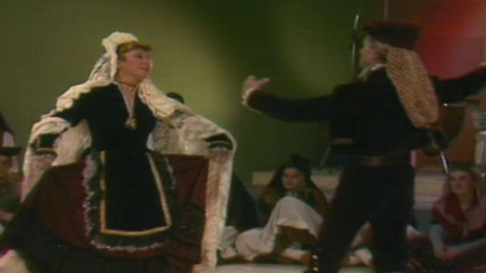 Arxiu TVE Catalunya - Al caliu de la Feliu - Esbart Dansaire de Rubí i Cobla Mediterrània