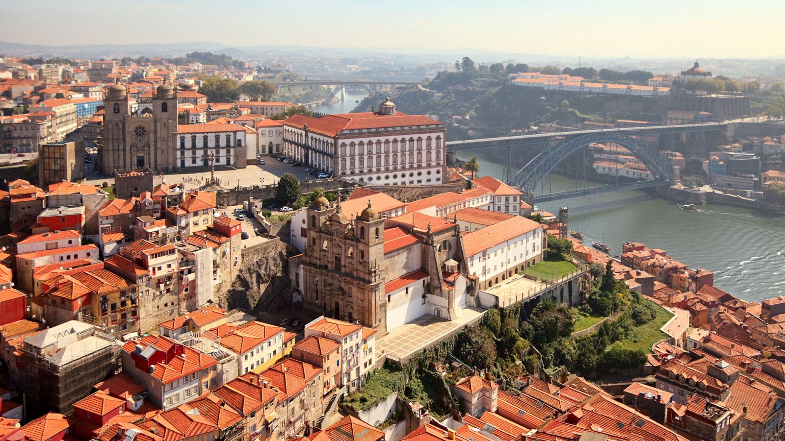 Paraísos cercanos - Portugal, balada íntima