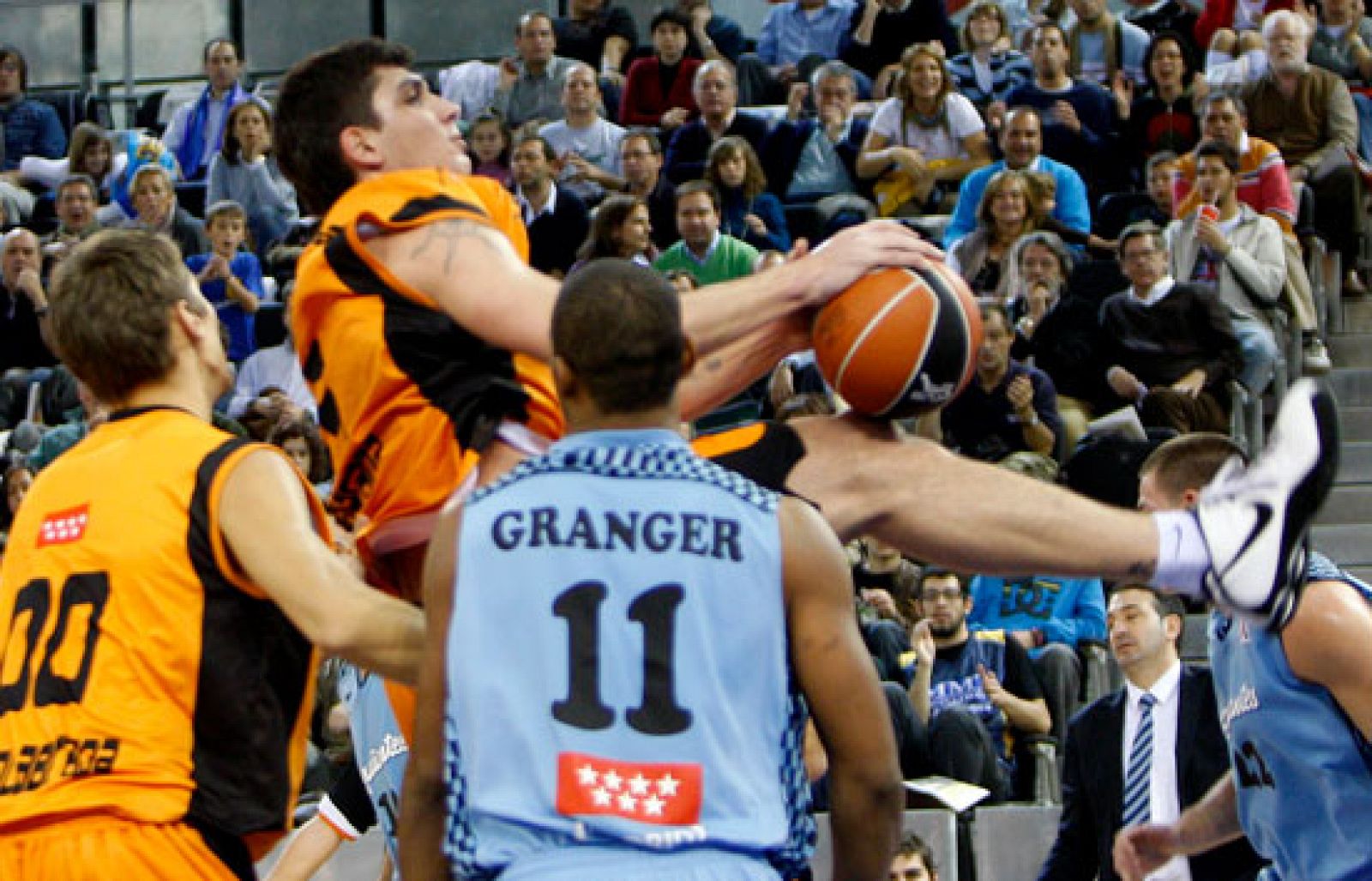 El 'Estu' consigue su segunda victoria consecutiva a costa del Fuenlabrada.