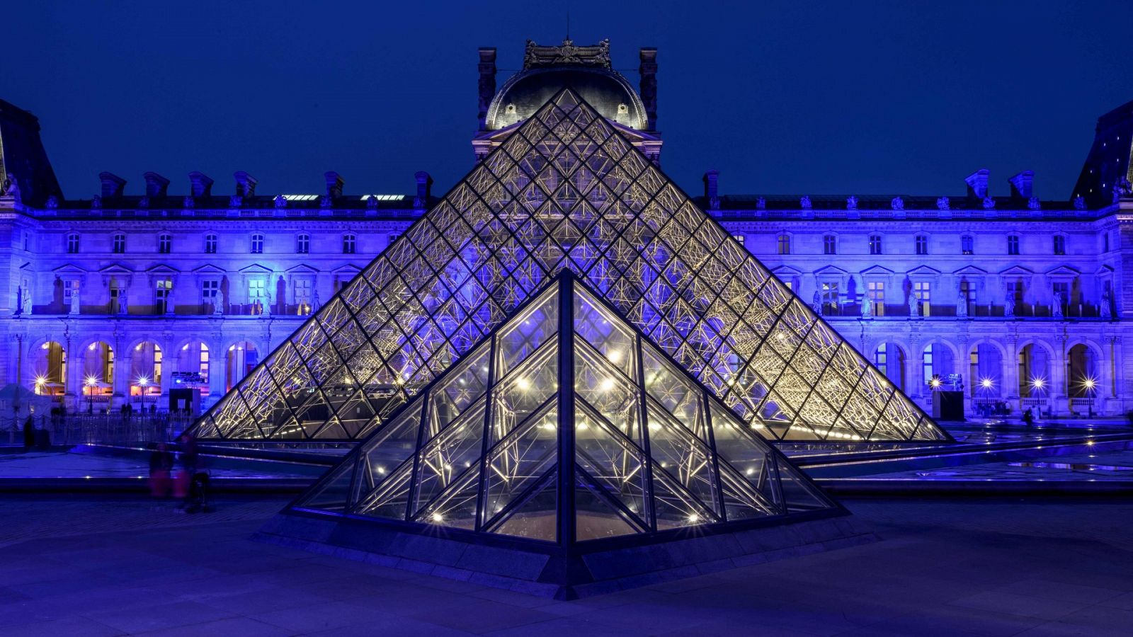 Francia apoya devolver el arte robado si lo reclama formalmente el país de origen