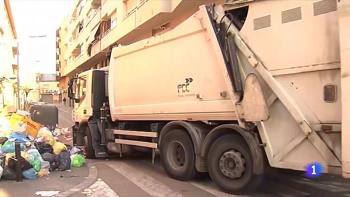 L'Informatiu - Desconvocada la vaga de recollida d'escombraries