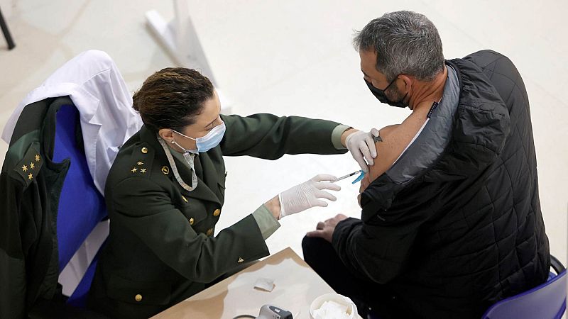 Los expertos recomiendan extremar las precauciones ante el avance de ómicron | Ver