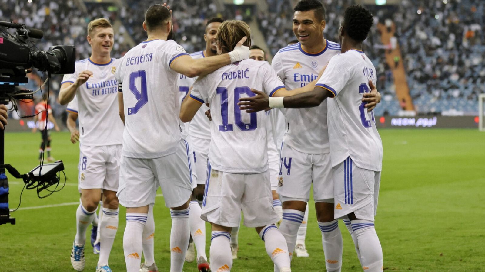 El Madrid gana la Supercopa y recupera la senda de los títulos con Ancelotti