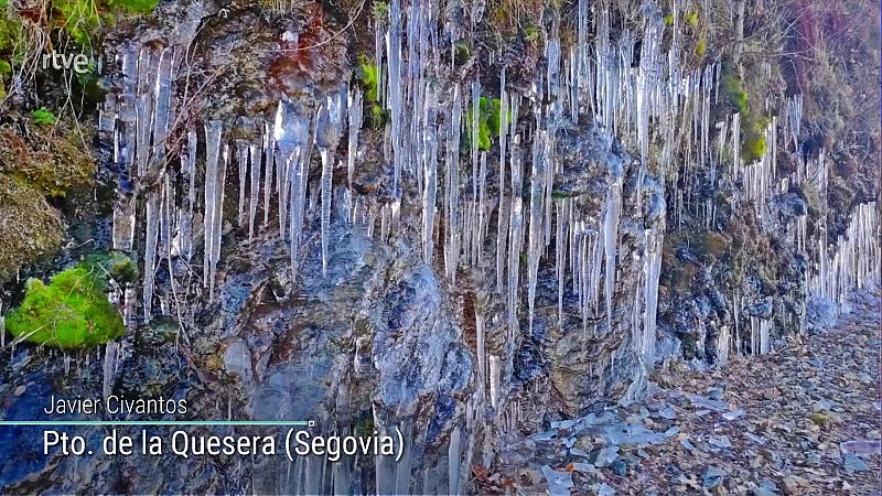 Heladas generalizadas en buena parte del interior norte, centro y sureste peninsulares, más intensas en montaña, localmente fuertes en Pirineos - ver ahora