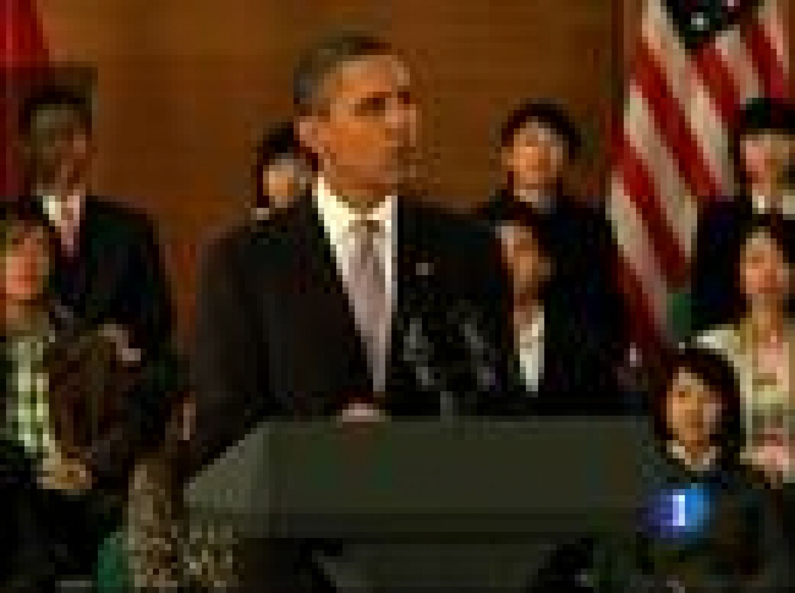 Obama continúa con su gira asiática | Ver