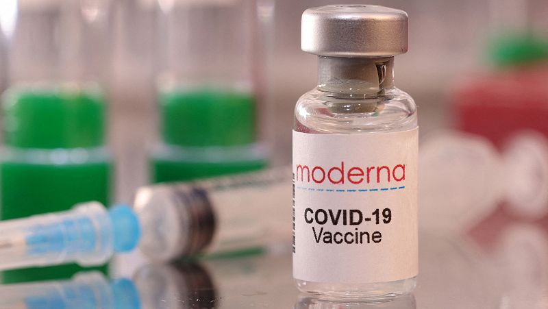 Moderna trabaja en una única vacuna para COVID-19 y gripe