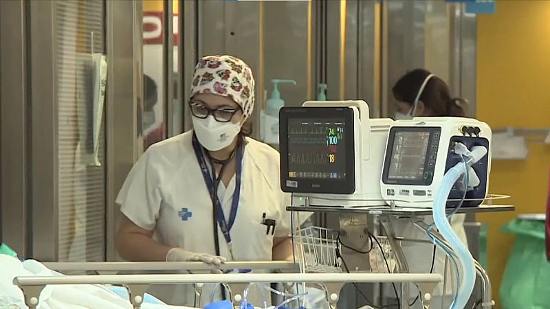 Se estabilizan las hospitalizaciones por Covid en España