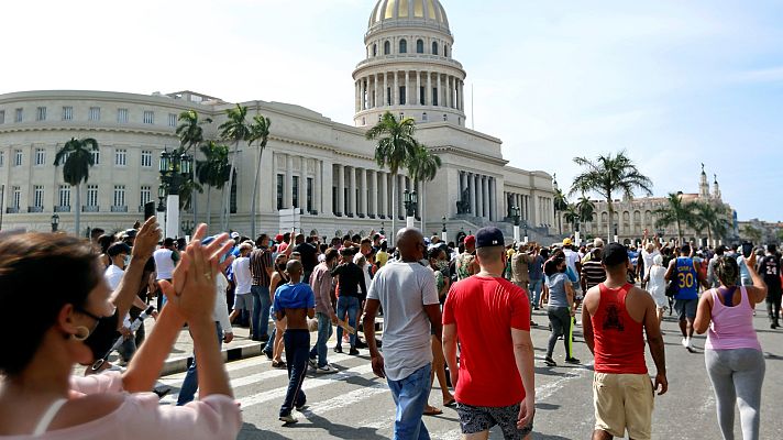 Telediario 2 - Penas de hasta 20 años de prisión para los detenidos en las protestas de julio en Cuba