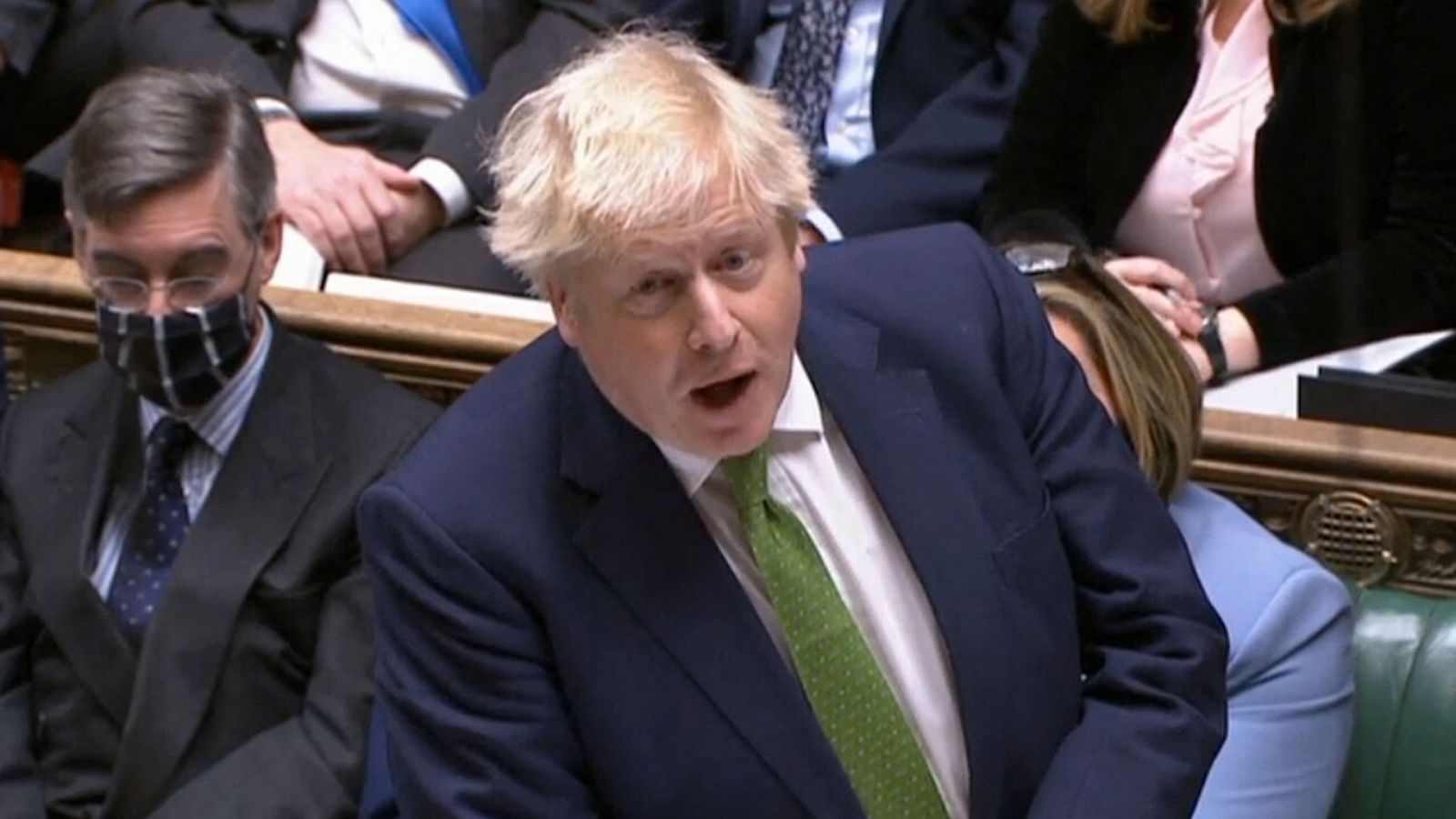 Reino Unido: Johnson se enfrenta a un posible moción de confianza
