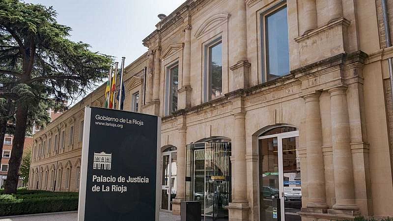 Un juzgado de Logroño reconoce un permiso retribuido para cuidar a un hijo menor confinado a un funcionario interino       