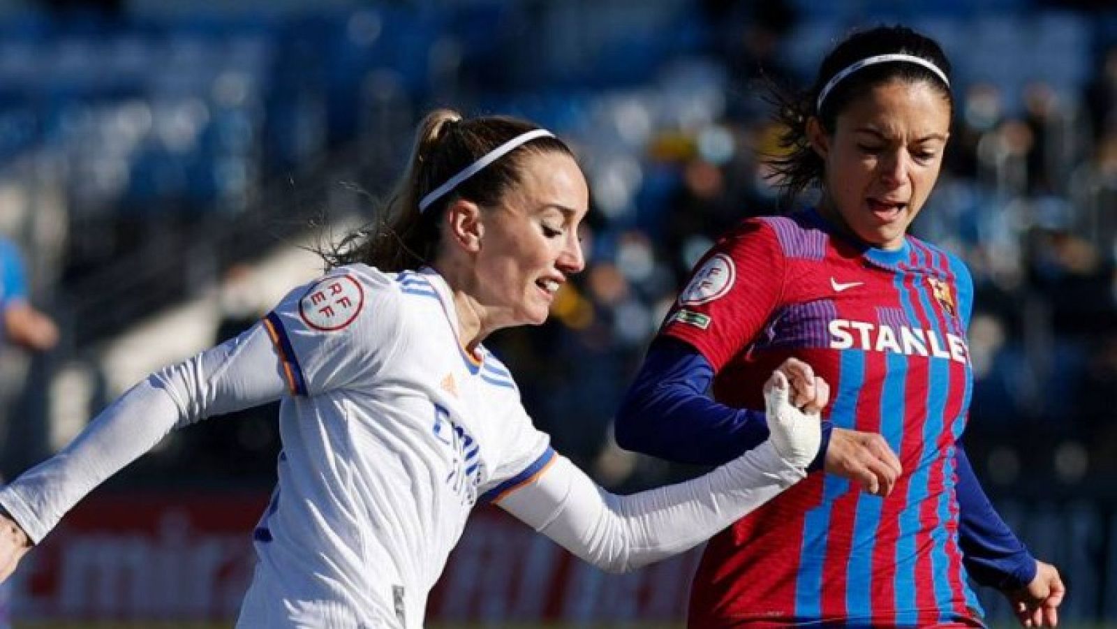 La Supercopa femenina busca su primer finalista entre Madrid y Barcelona     