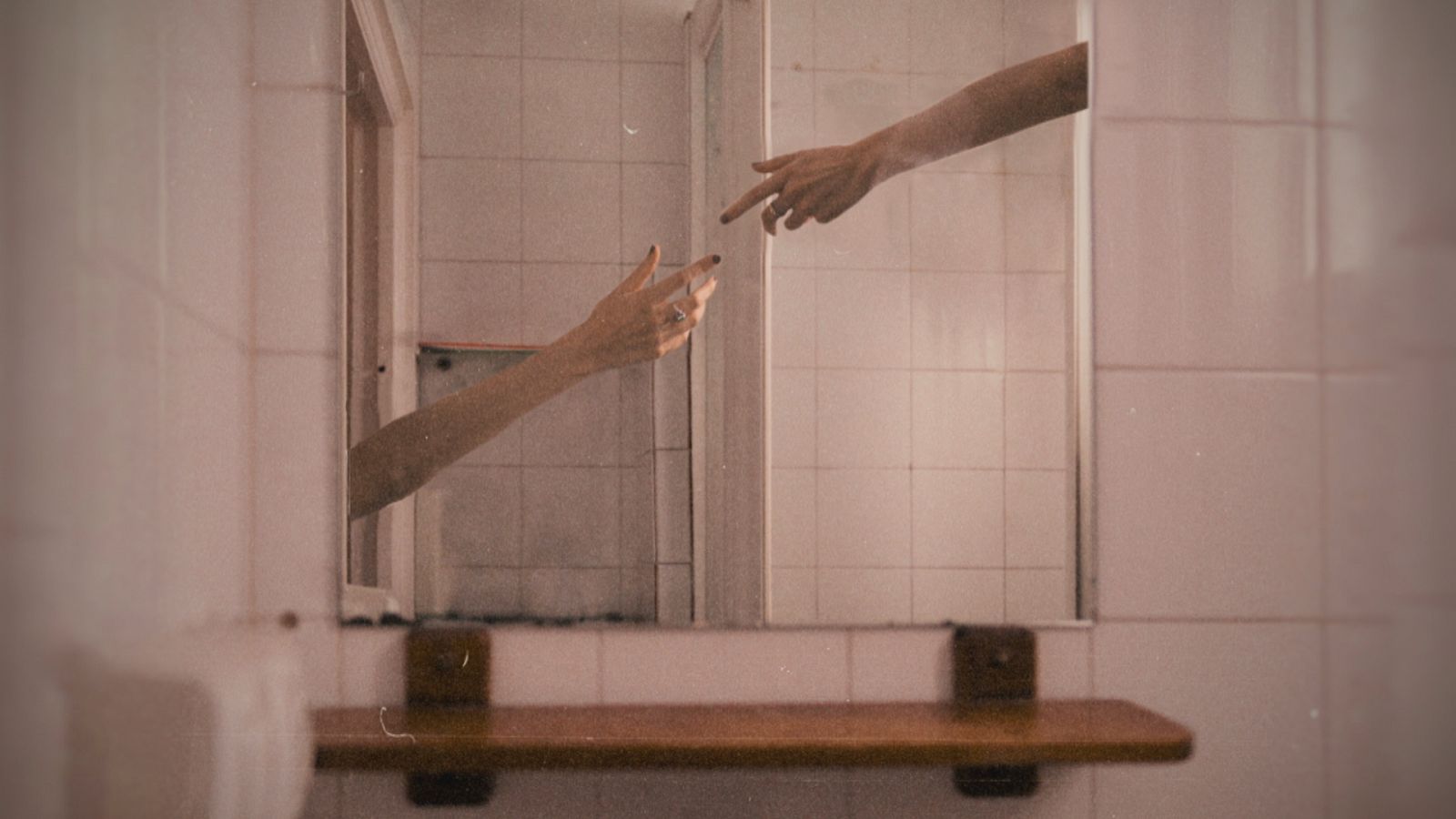 El Antiquarium en Sevilla acoge 'Sin lugar en la vida ni en la muerte' - Escuchar ahora