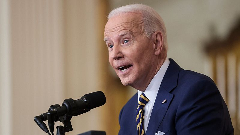 Biden advierte a Putin: "Si invaden Ucrania, pagarán por ello" - Ver ahora