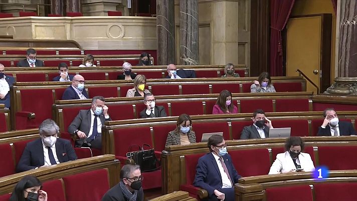 L'Informatiu - La polèmica de les llicències per edat trenca la confiança a la Mesa del Parlament