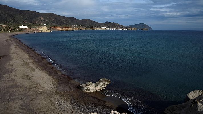Telediario 1 - La Junta de Andalucía da el visto bueno ambiental al hotel del Parque Natural de Cabo de Gata