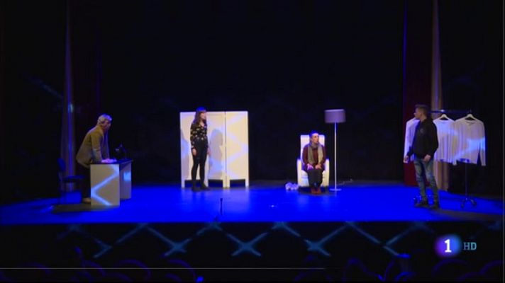 Noticias de Extremadura - Teatro contra la violencia género