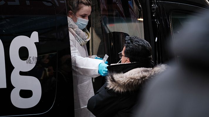 Las claves del siglo XXI - Las vacunas marcan la diferencia en la sexta ola COVID