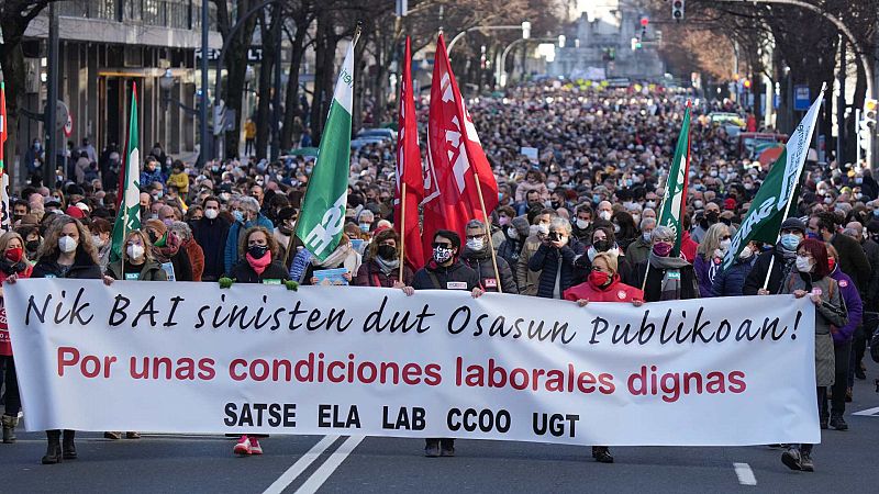 Manifestaciones en las tres capitales vascas exigen evitar "el colapso" de los servicios sanitarios