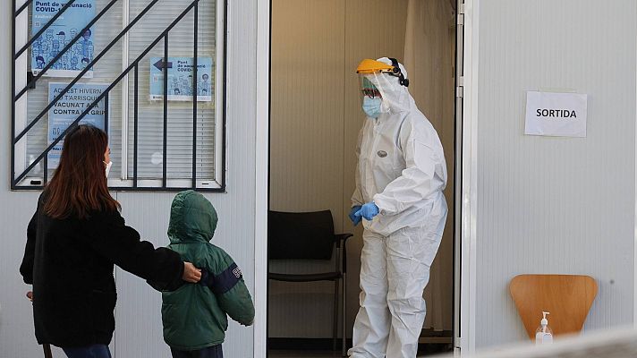 Telediario 1 - Los centros de atención primaria, desbordados por la sexta ola