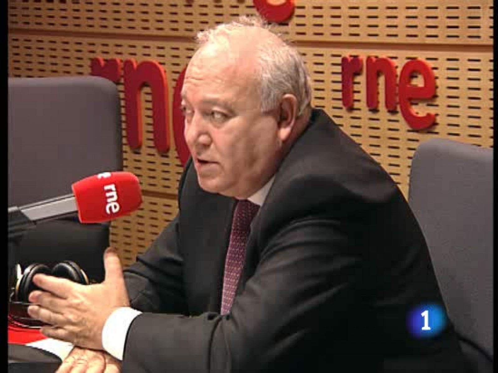 Moratinos confirma que los piratas nunca llevaron a tres marineros españoles a tierra