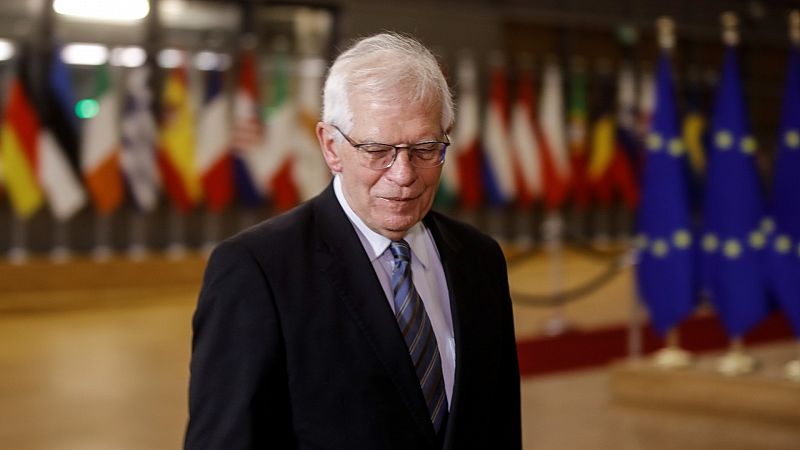 Borrell afirma que la UE no planea evacuar a sus diplomáticos de Ucrania