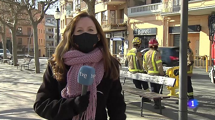 L'Informatiu - Una esquerda impossibilita la tornada dels veïns desallotjats per un incendi a Solsona