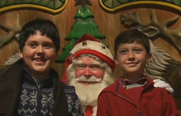 Los desayunos - Papá Noel  se vacuna de la gripe A