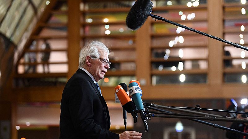 Borrell no descarta una invasión en Ucrania: "Por poder puede, hay una amenaza del uso de la fuerza"