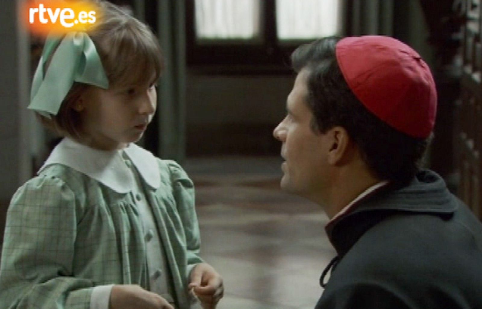 La Señora. Ángel y Aurora se conocen