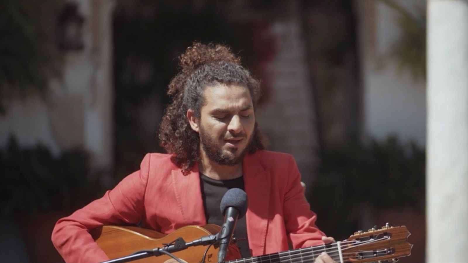 Actuación de Lin Cortés en Caminos del flamenco
