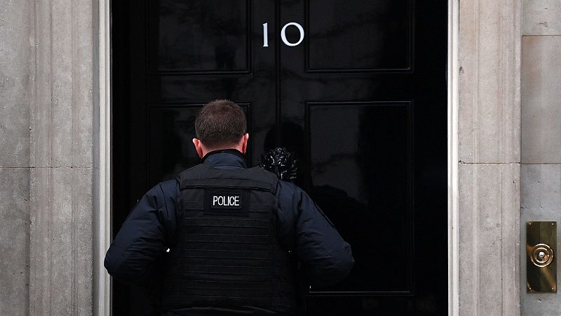 La policía británica abre una investigación por las fiestas en Downing Street