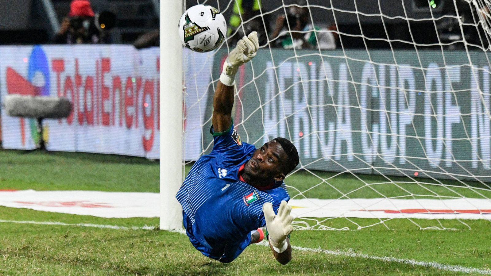 El babazorro Jesús Owono, revelación de la Copa África