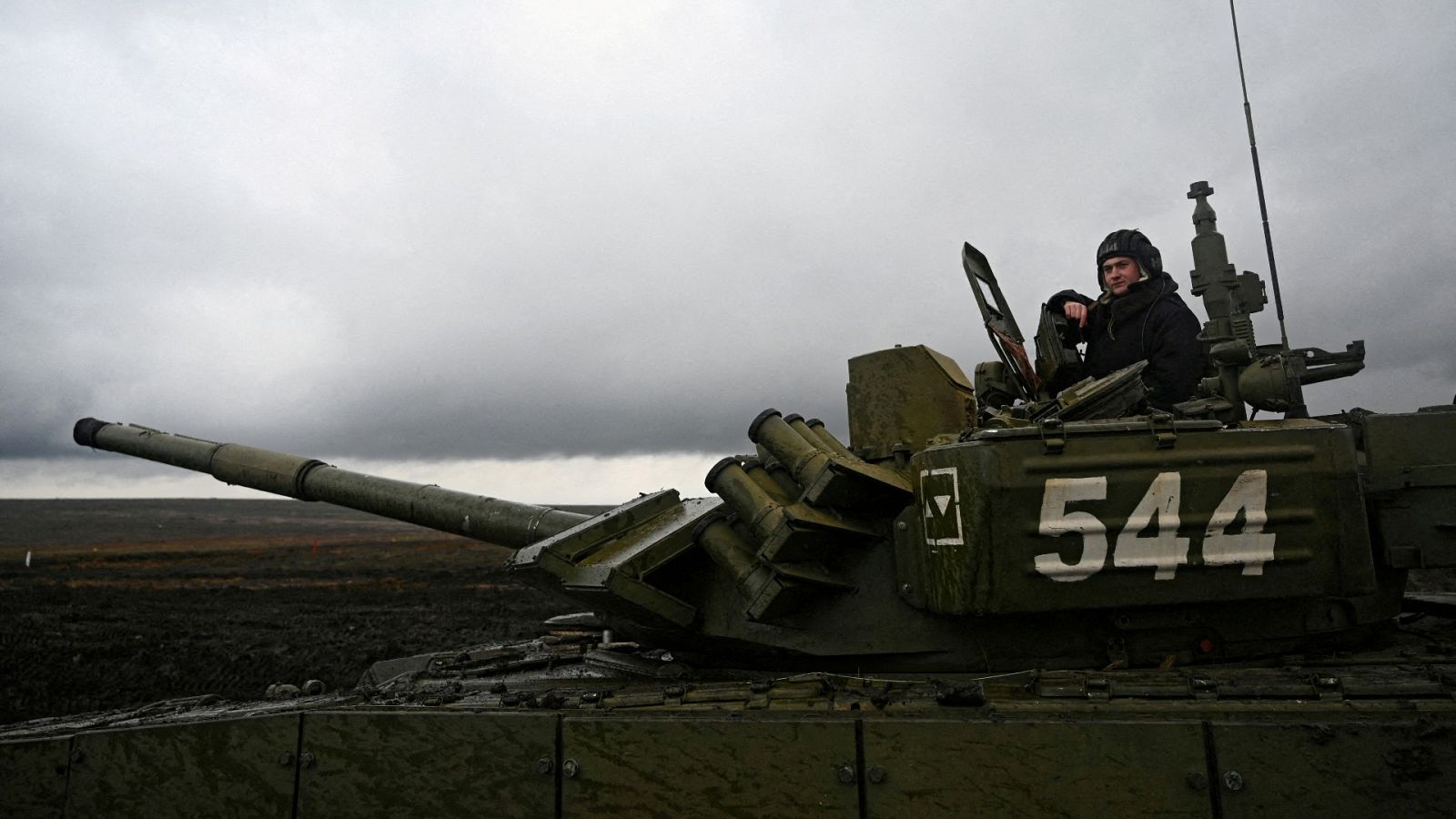 Rusia niega cualquier intención de atacar Ucrania mientras continúa con sus maniobras