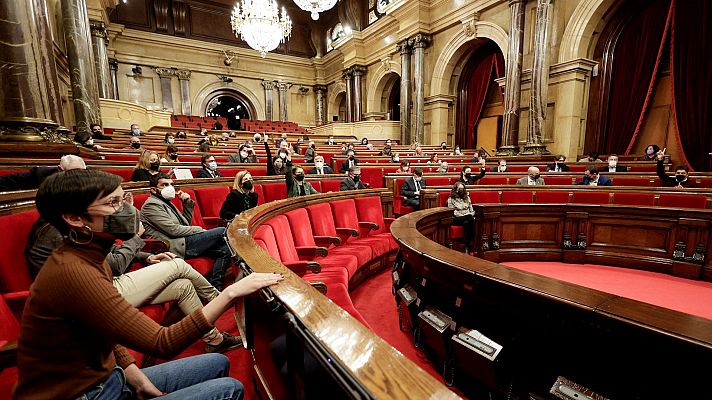 Telediario 1 - El Parlament "repara" la memoria de las mujeres condenadas por brujería en Cataluña