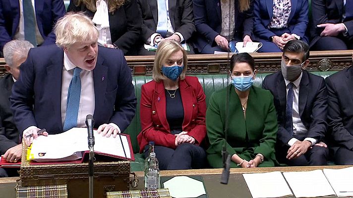 Boris Johnson asegura en el Parlamento Británico que no dimitirá por el escándalo de las fiestas en Downing Street      