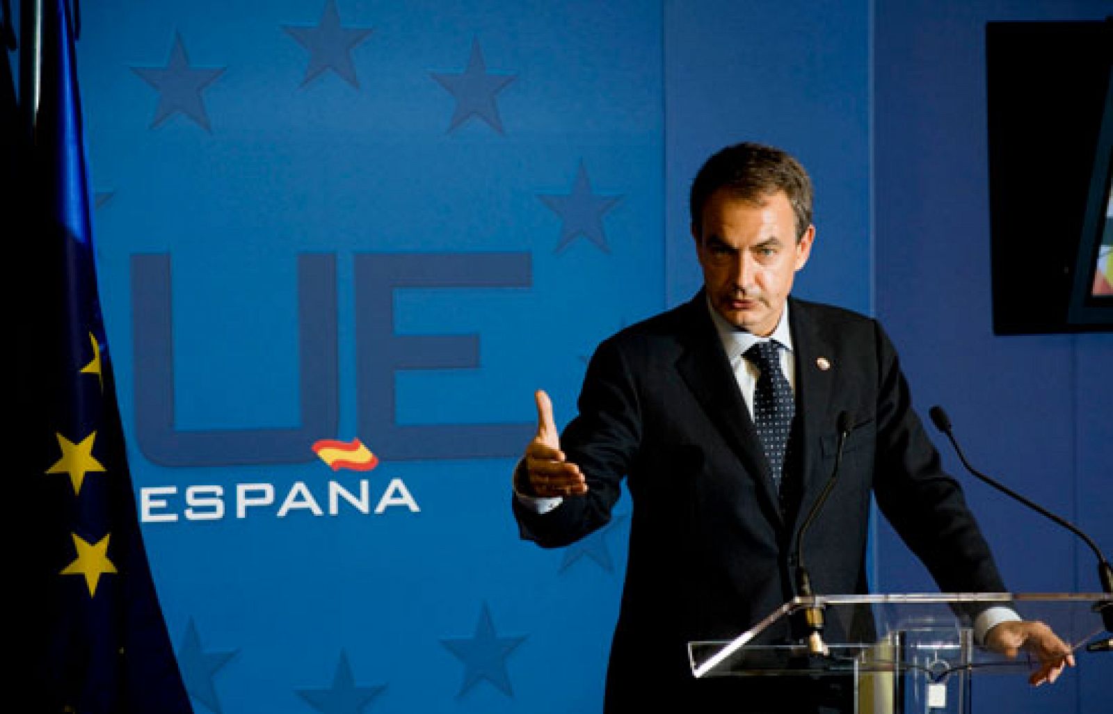 Zapatero se muestra satisfecho por la elección de los nuevos cargos de la UE | Ver