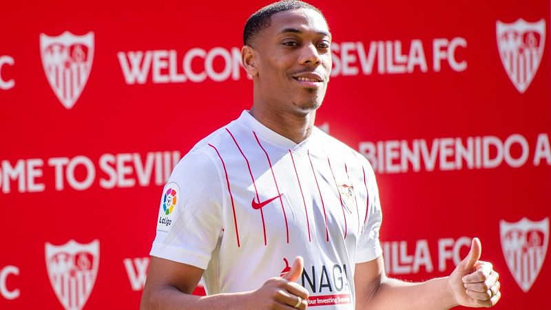 El Sevilla presenta a Martial y el Getafe, a Yokuslu