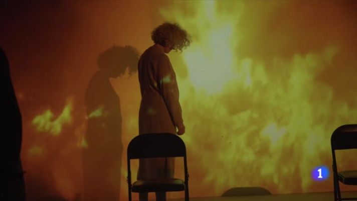 L'Informatiu - 'Animal negre tristesa' amb direcció de Julio Manrique